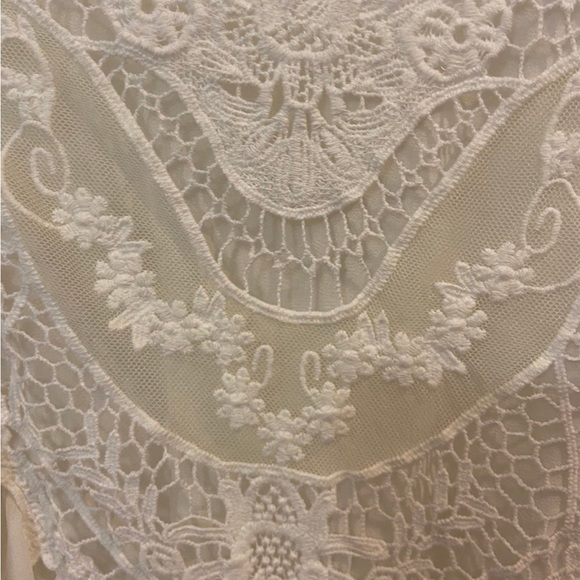 Sheer lace tank, size women’s medium - Picture 3 of 5